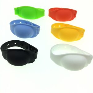 IGEA OVAL BRACCIALETTO IGIENIZZANTE PORTA LIQUIDI GEL MANI CREME E ALTRO BY MASITALIA PERSONALIZZABILE8