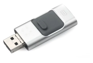 Chiavetta usb futura linea Nema Problema connector 4 in one