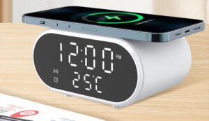 Rica orologio, sveglia e temperatura esterna con ricarica wireless per smartphone